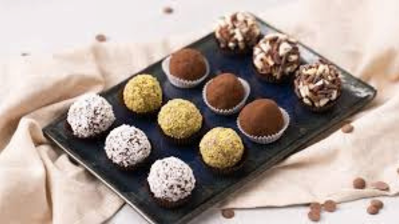  चॉकलेट ट्रफल्स (Chocolate Truffles)