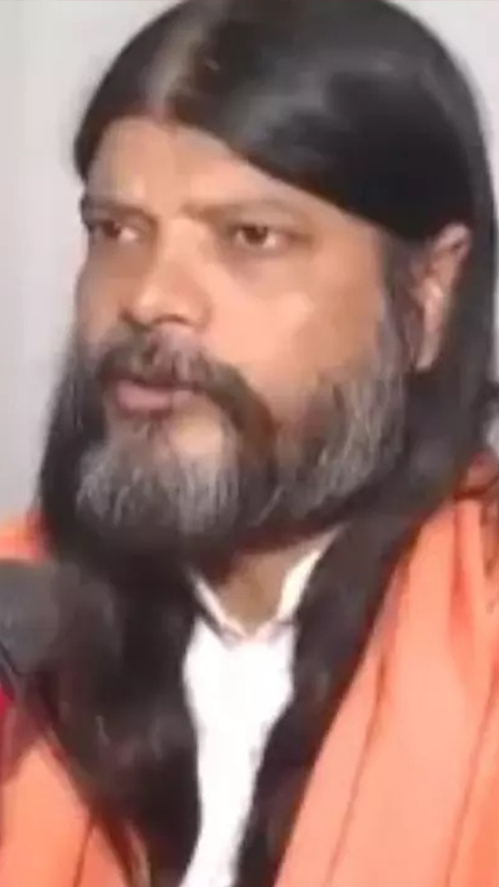 अखाड़े के संस्थापक की नाराजगी
