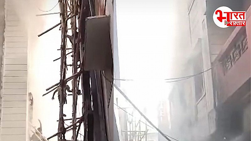 अजमेर आग हादसा: आग की चपेट में आईं 4 जिंदगियां, सीएम भजनलाल शर्मा ने जताया दुख अजमेर आग हादसा: आग की चपेट में आईं 4 जिंदगियां, सीएम भजनलाल शर्मा ने जताया दुख