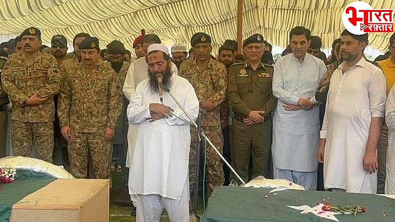 Operation Sindoor: भारत की एयरस्ट्राइक में मरे जैश और लश्कर के बड़े कमांडर, देखें लिस्ट Operation Sindoor: भारत की एयरस्ट्राइक में मरे जैश और लश्कर के बड़े कमांडर, देखें लिस्ट