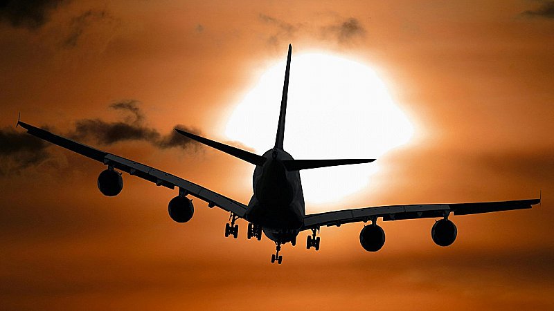 सीजफायर के बाद भी फ्लाइट्स क्यों बंद? 8 शहरों के पैसेंजर्स को झटका, जानिए वजह!