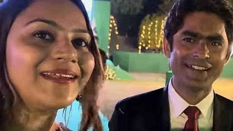 ज्योति का पर्दाफाश: यूट्यूबर नहीं, पाकिस्तान की सोशल मीडिया एजेंट! दानिश के इशारे पर चल रहा था खेल ज्योति का पर्दाफाश: यूट्यूबर नहीं, पाकिस्तान की सोशल मीडिया एजेंट! दानिश के इशारे पर चल रहा था खेल