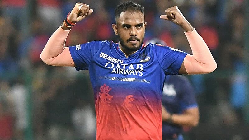 क्रिकेटर यश दयाल पर फिर लगा रेप का आरोप, एक महीने में दूसरी बार क्रिकेटर यश दयाल पर फिर लगा रेप का आरोप, एक महीने में दूसरी बार